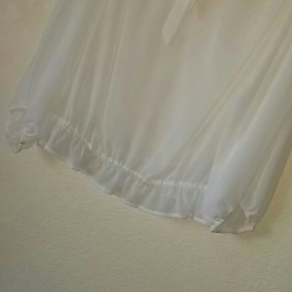 🌟 a.n.a. White Sheer Top - Picture 5 of 6